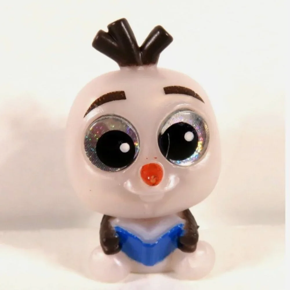 BONUS HTF Olaf Present Olaf Reading a Book Disney Doorables